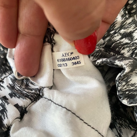 American Eagle Outfitters Shorts  High Rise - Picture 4 of 9